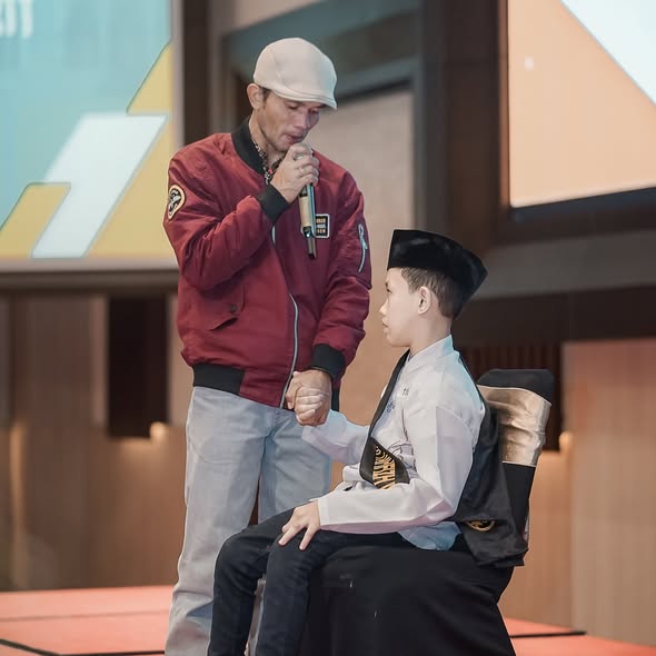Genggaman Kasih Sang Ayah